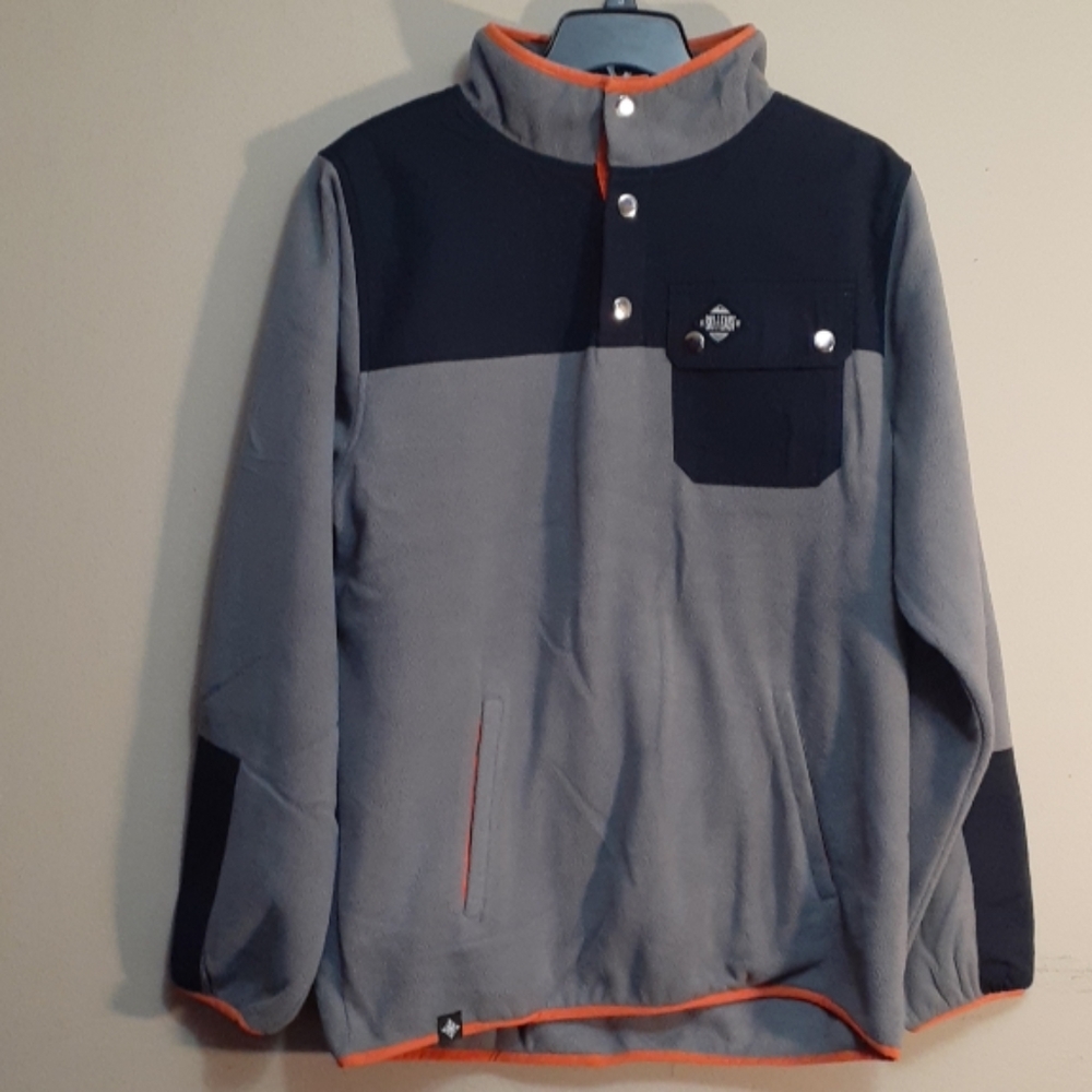 Ski The East Born from Ice Pullover Large Juniors